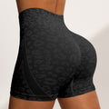 Seamless Three-Quarter Cycling Shorts