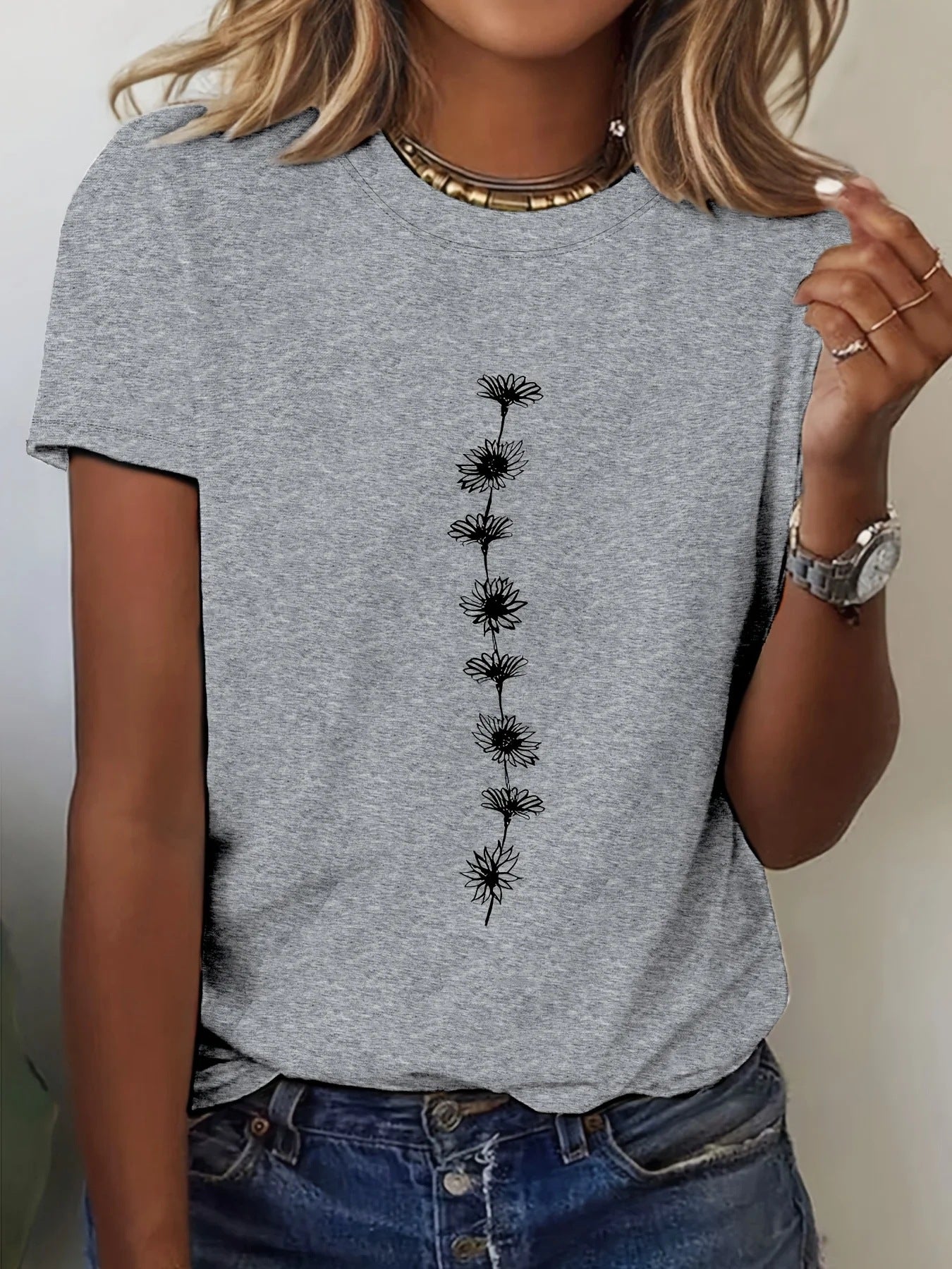 Women's Casual Sunflower Print T-Shirt - Apex Goods Co