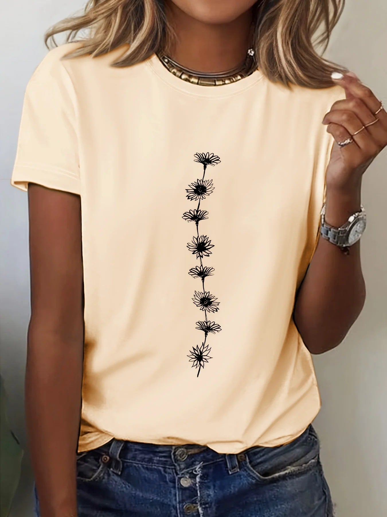 Women's Casual Sunflower Print T-Shirt - Apex Goods Co